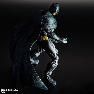 BATMAN ARKHAM CITY™ PLAY ARTS改 バットマン™ ダークナイト
