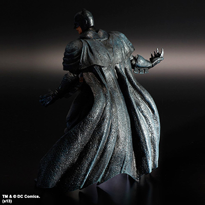 BATMAN ARKHAM CITY™ PLAY ARTS改 バットマン™ ダークナイト
